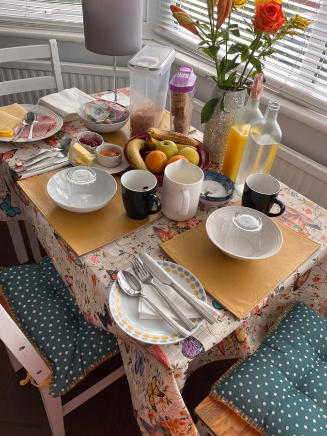 Home From Home Cosy B&B ロンドン エクステリア 写真