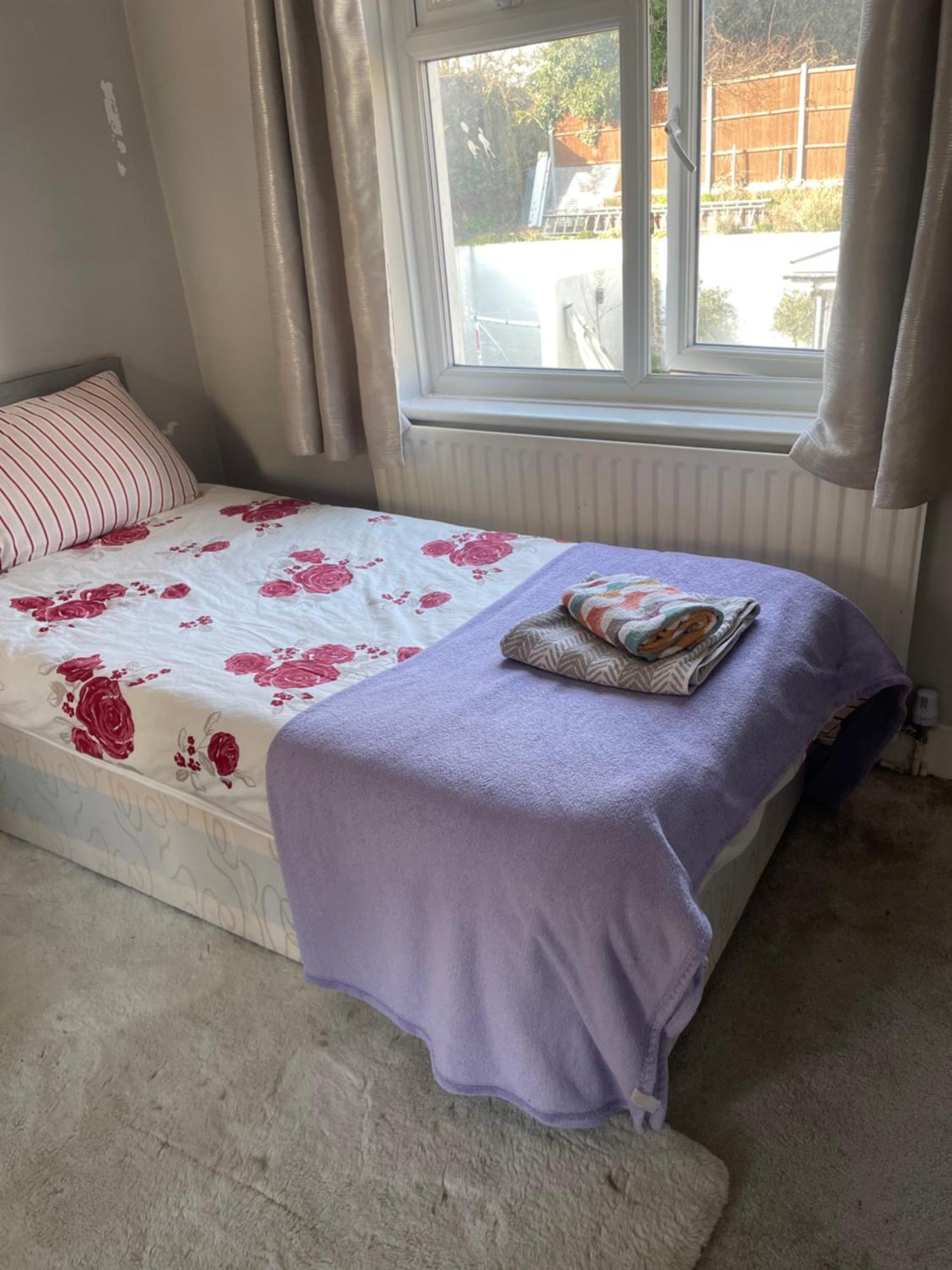 Home From Home Cosy B&B ロンドン エクステリア 写真